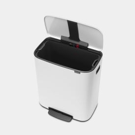 Brabantia | Bo Pedal Single Compartment 60 Litre Kitchen Bin | White